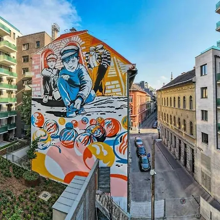 Leonardo50 Grande * Budapeszt
