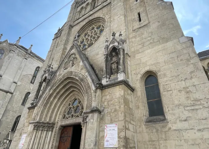 Leonardo50 Grande - Modern Apartment With Parking & Balcony Near Metro - Budapest * Budapest