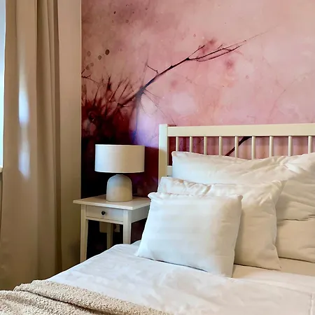 Leonardo50 Grande - Modern With Parking & Balcony Near Metro - Апартаменты Будапешт