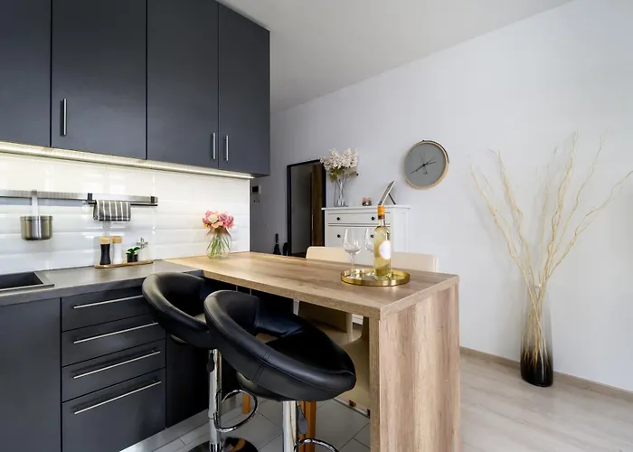 Appartement Leonardo50 Grande - Modern With Balcony Near Metro - *